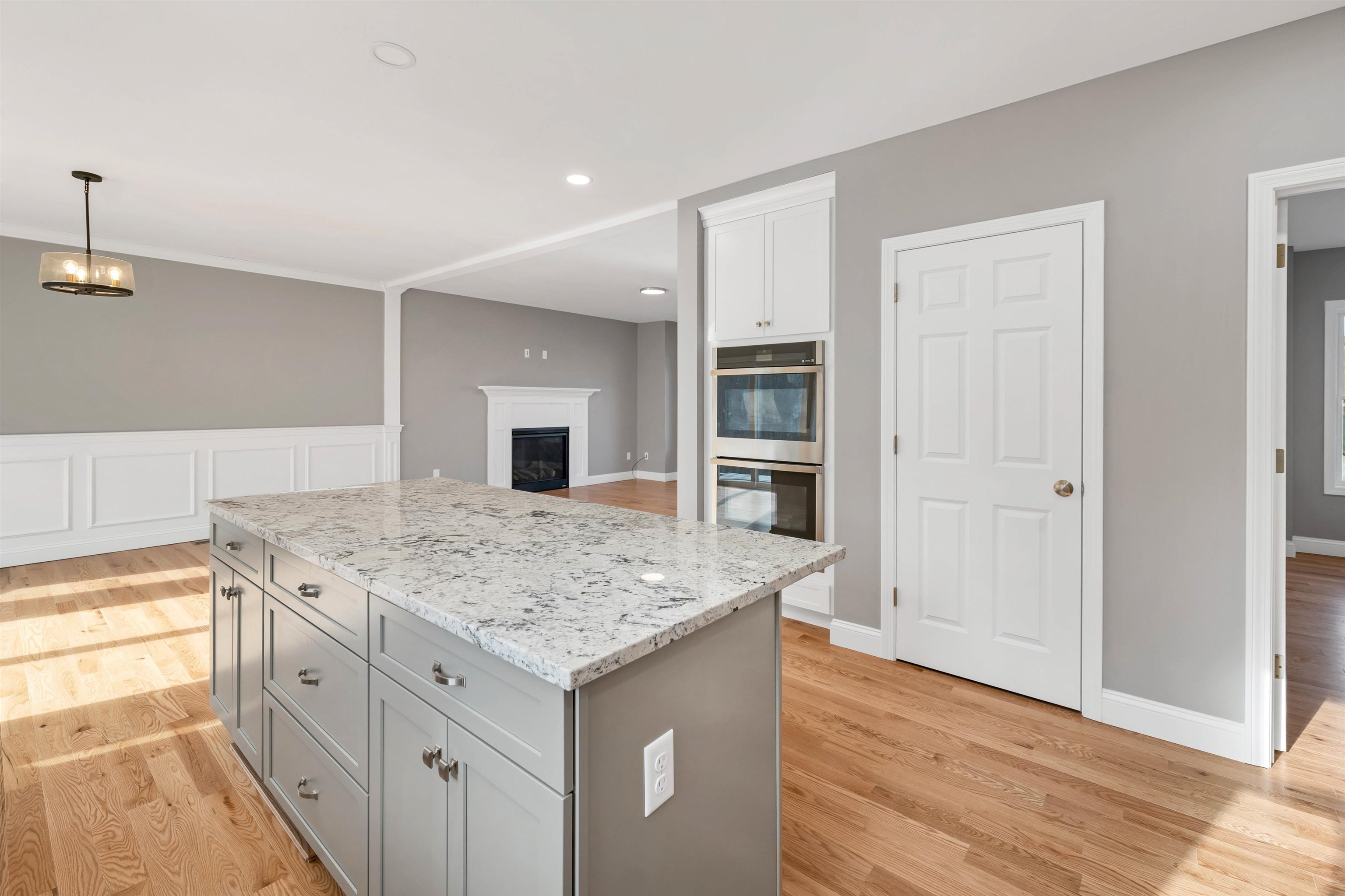 Concord, New Hampshire 03301, United States, 3 Bedrooms Bedrooms, ,3 BathroomsBathrooms,Residential,Pending,16675