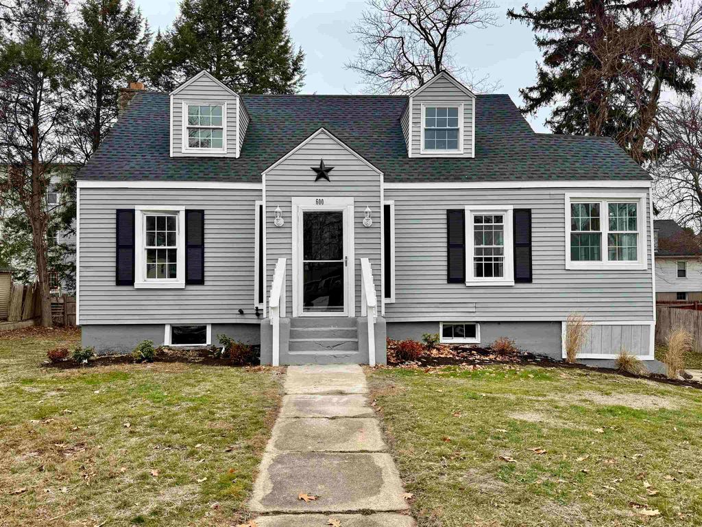 Photo of 600 Spruce Street, Manchester, NH 03103 (MLS # 5071091)