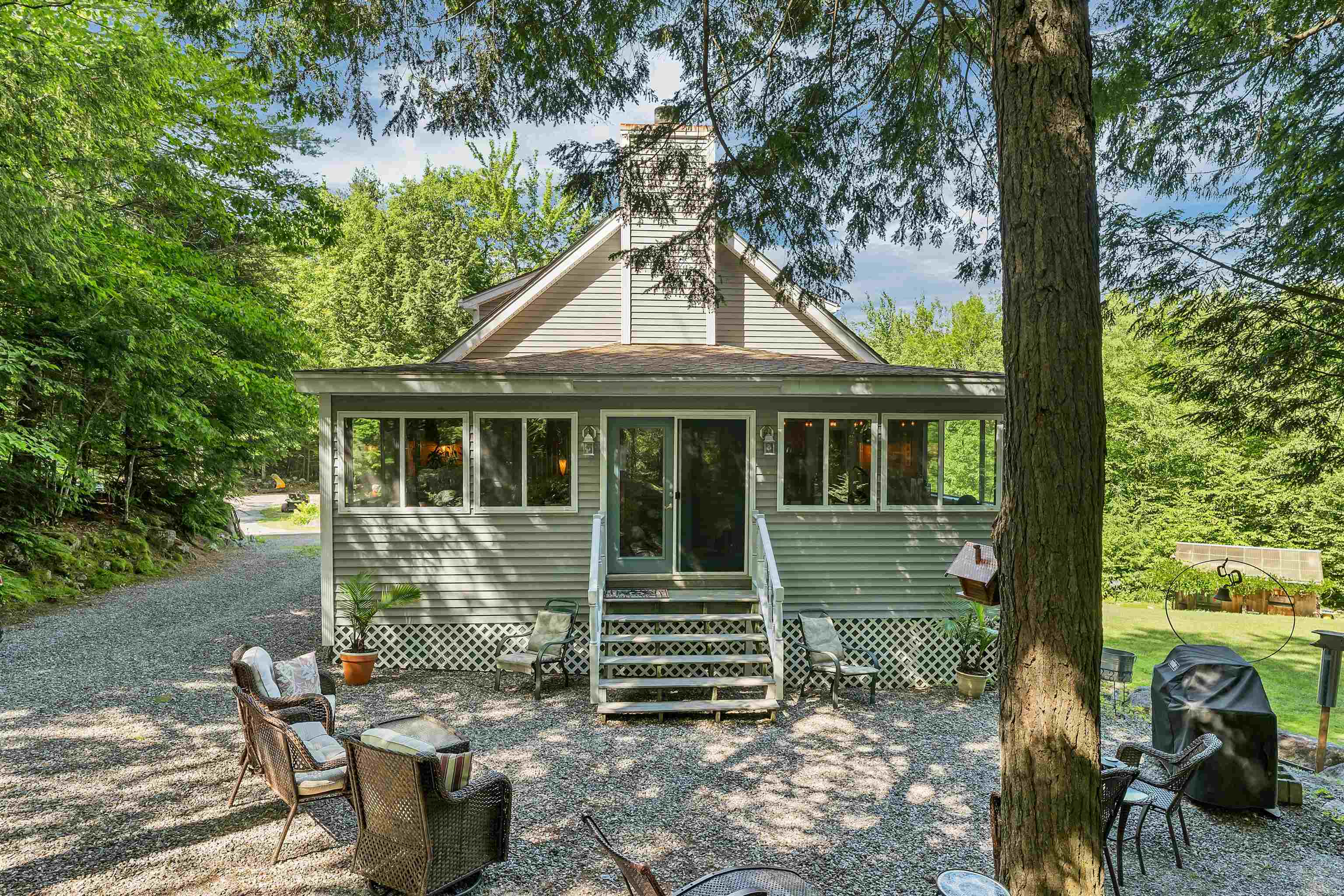 Meredith, New Hampshire 03253, United States, 3 Bedrooms Bedrooms, ,3 BathroomsBathrooms,Residential,Active,160023