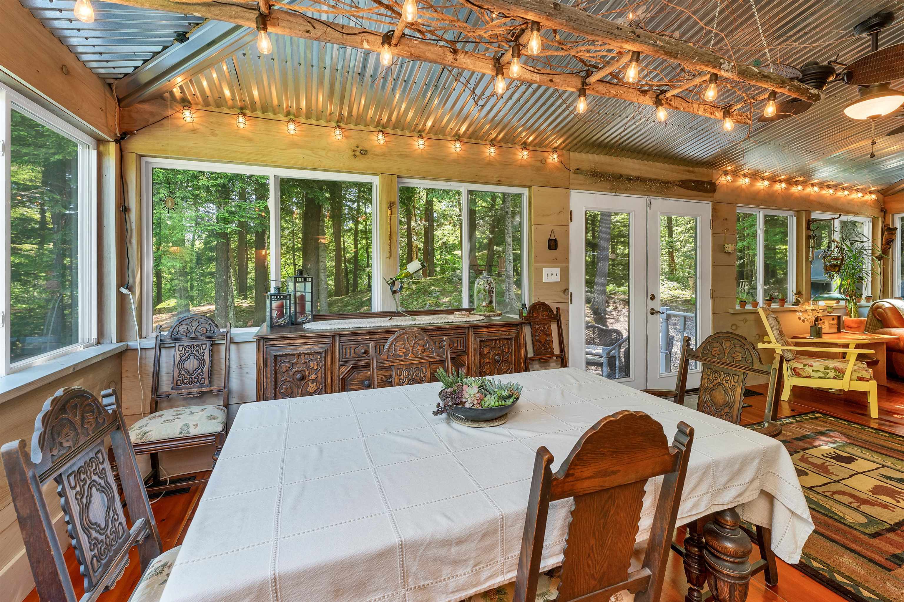 Meredith, New Hampshire 03253, United States, 3 Bedrooms Bedrooms, ,3 BathroomsBathrooms,Residential,Active,160023