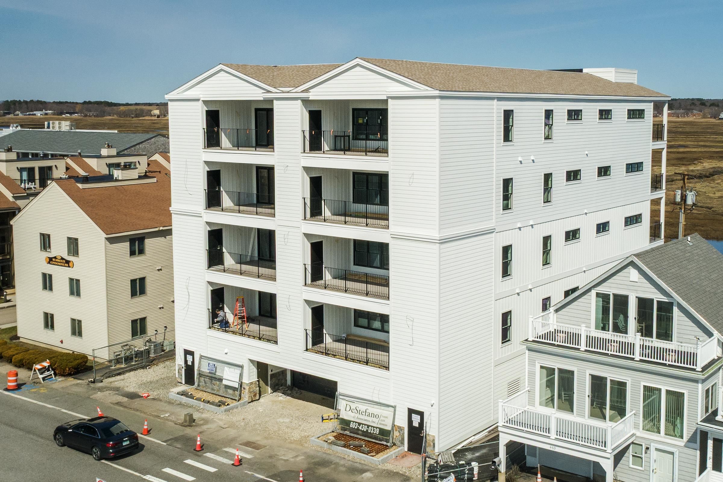465 Ocean Boulevard 202
