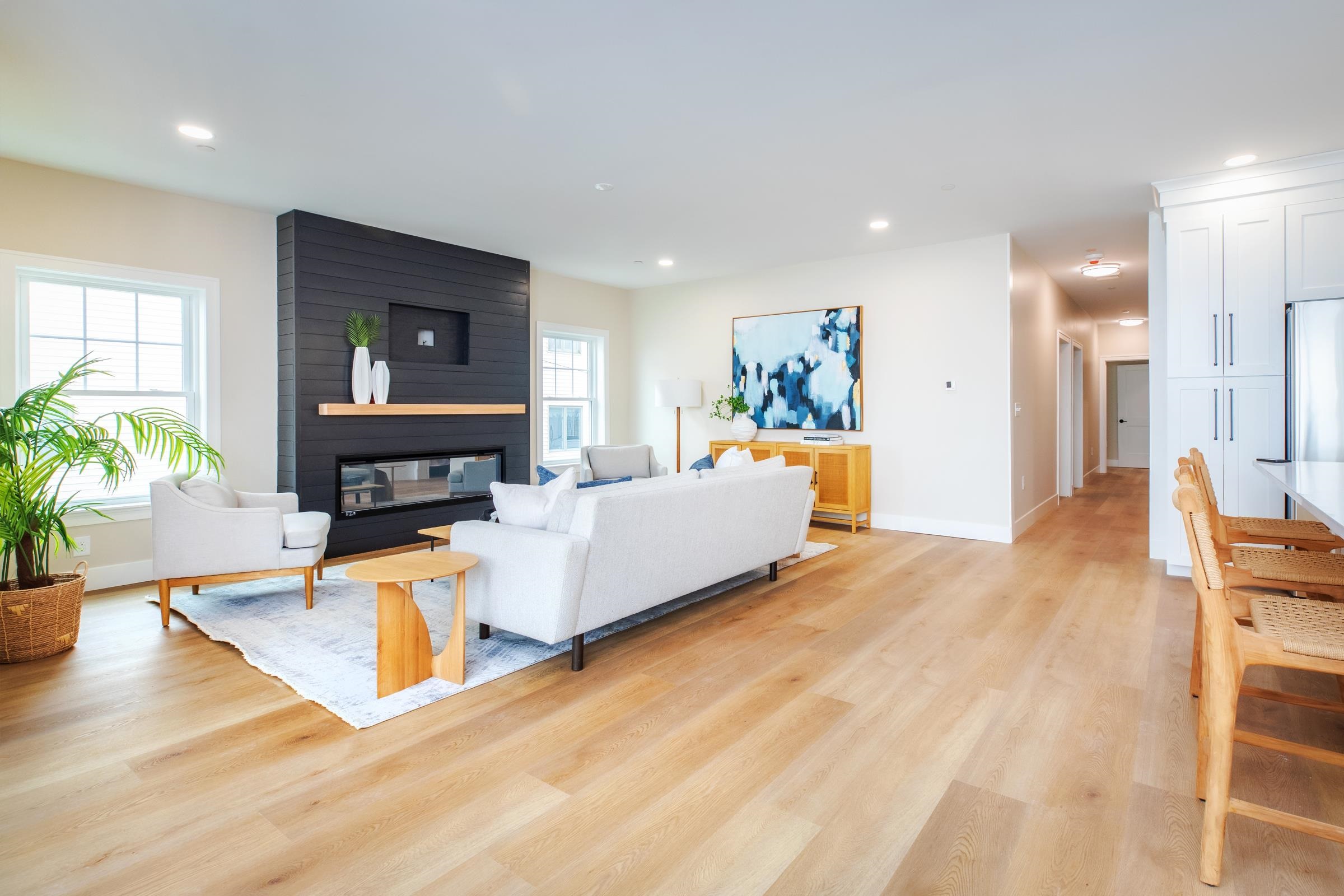 465 Ocean Boulevard 202