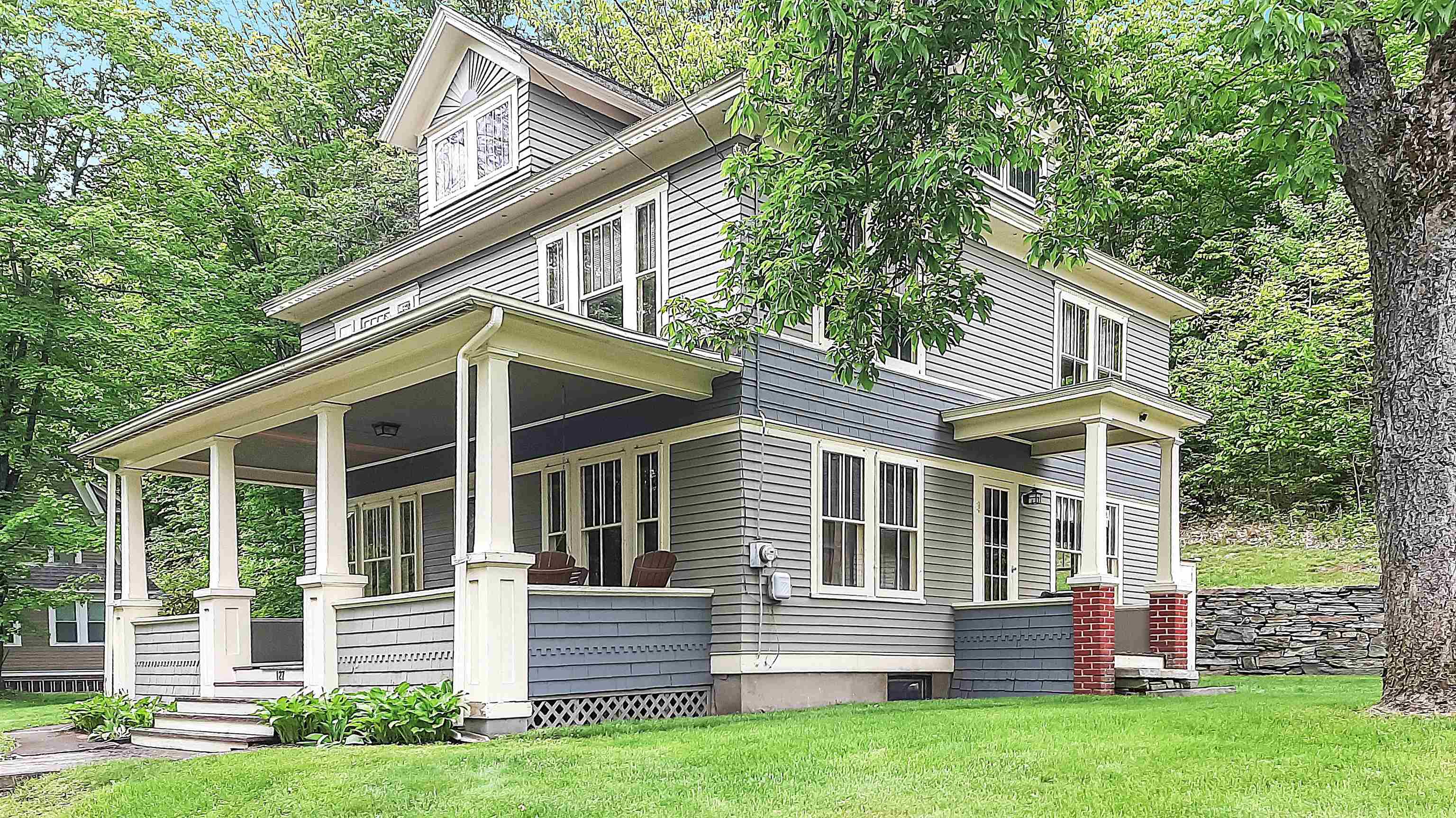 127 Pleasant Street