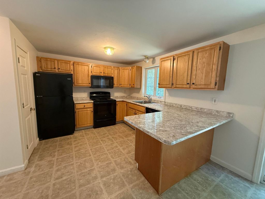 Photo of 144 Main Street #2, Fremont, NH 03044 (MLS # 5051832)