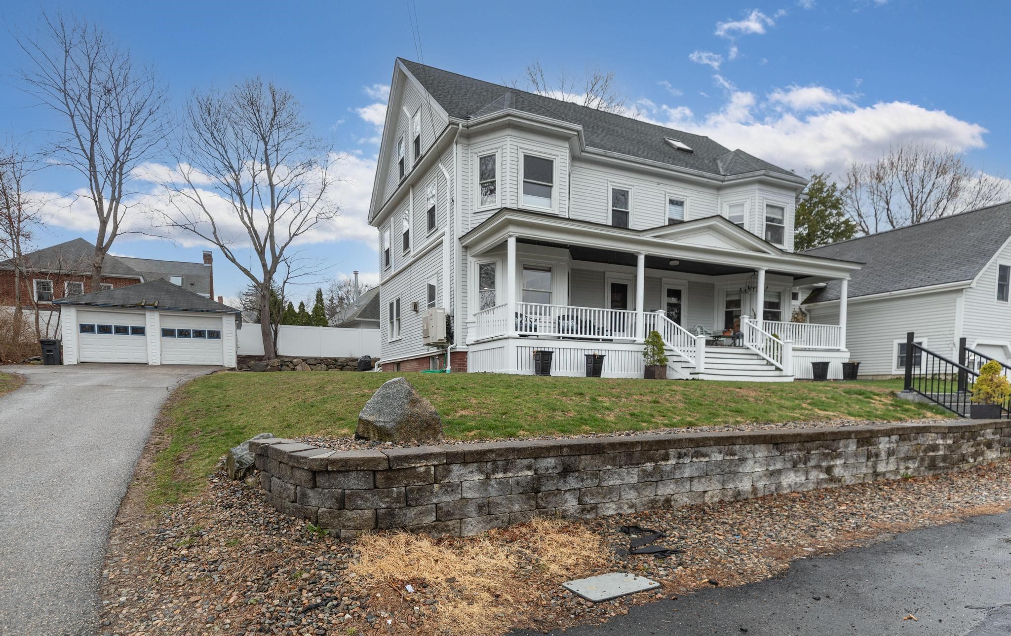 76 Lawrence Street 2