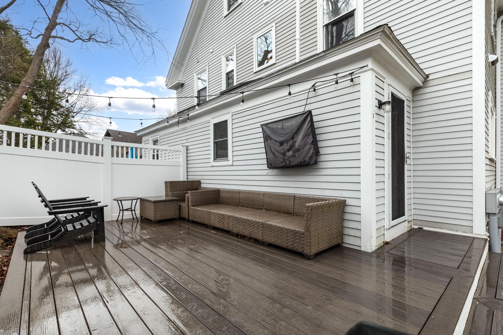 76 Lawrence Street 2