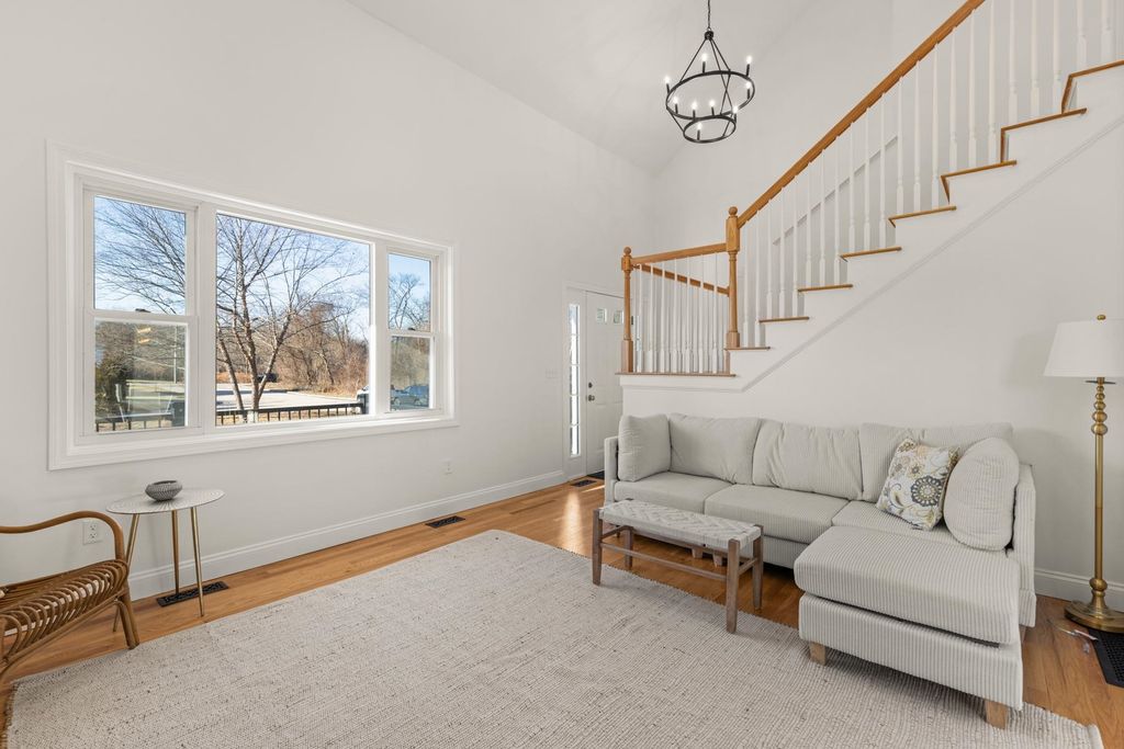 Photo of 26 Moffat Street, Portsmouth, NH 03801 (MLS # 5079088)