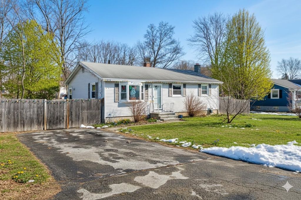 Photo of 2 Natick Street, Nashua, NH 03063 (MLS # 5075157)