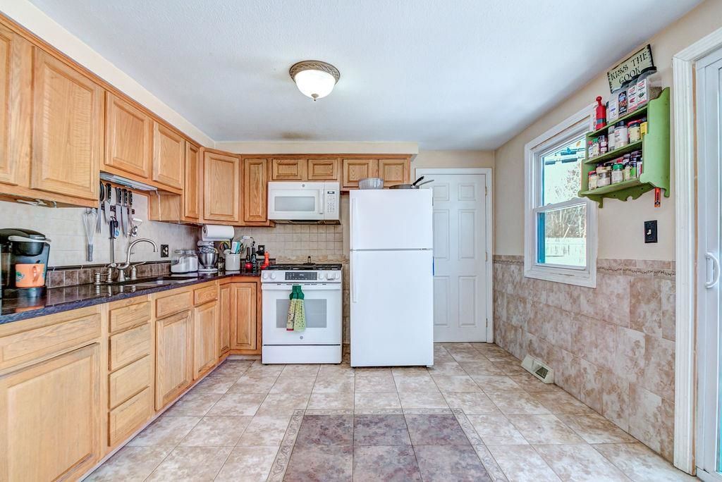 Photo of 2 Natick Street, Nashua, NH 03063 (MLS # 5075157)