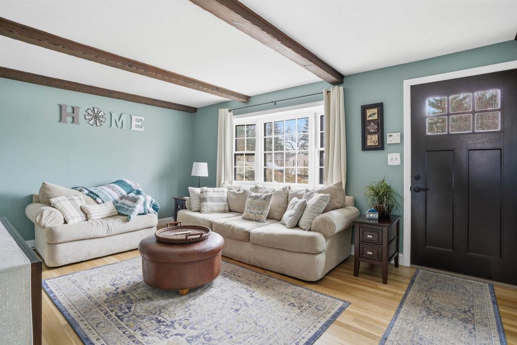 Photo of 42 Belmont Drive, Merrimack, NH 03054 (MLS # 5081698)