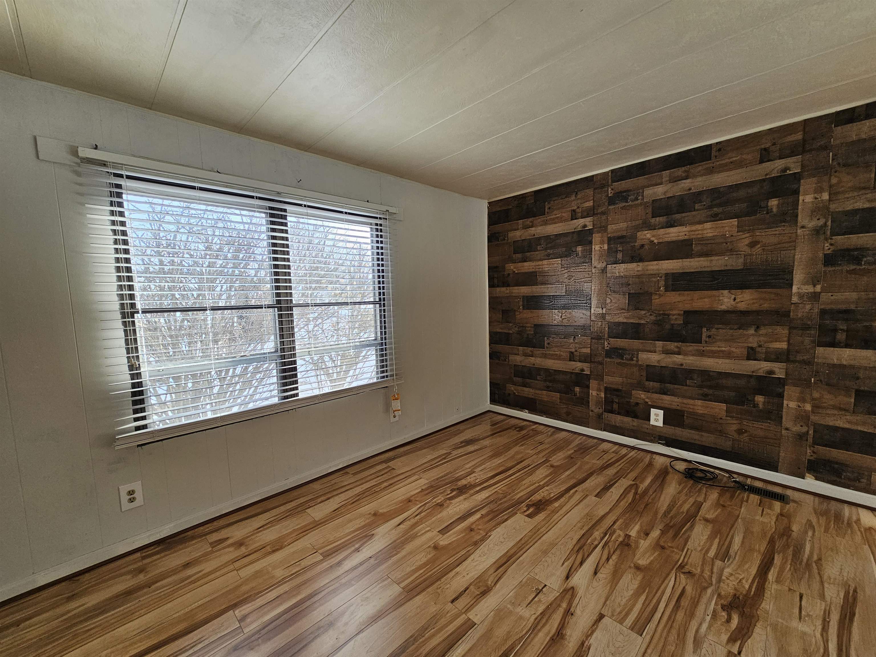 Boscawen, New Hampshire 03303, United States, 2 Bedrooms Bedrooms, ,1 BathroomBathrooms,Residential,Active,78738