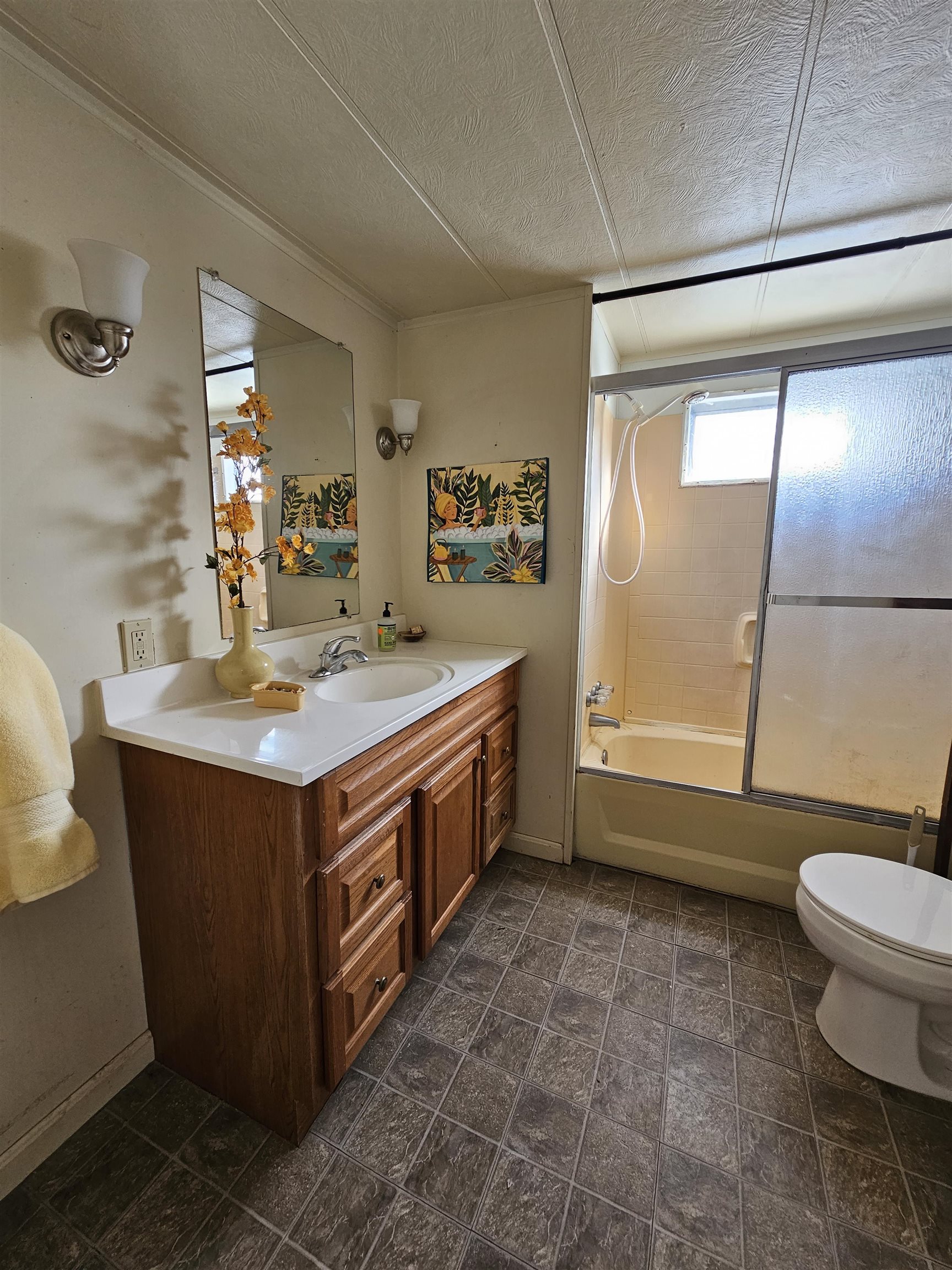 Boscawen, New Hampshire 03303, United States, 2 Bedrooms Bedrooms, ,1 BathroomBathrooms,Residential,Active,78738