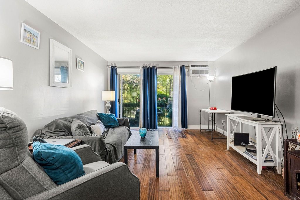 Photo of 2 Silvestri Circle #4, Derry, NH 03038 (MLS # 5064423)