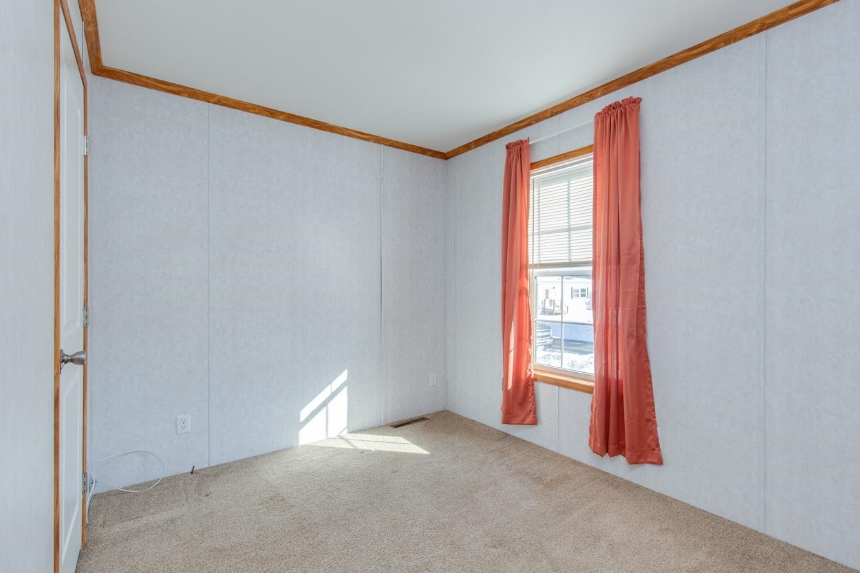 Concord, New Hampshire 03303, United States, 2 Bedrooms Bedrooms, ,2 BathroomsBathrooms,Residential,Active,895