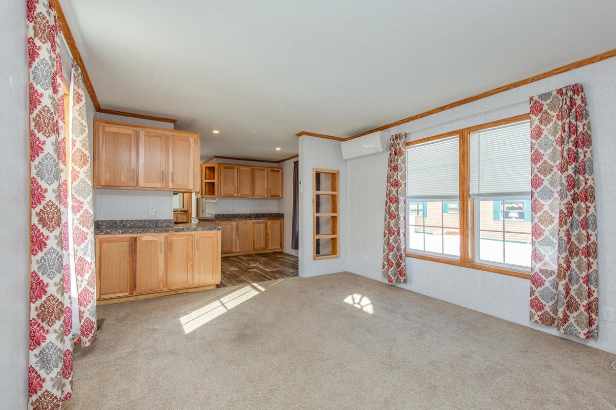 Concord, New Hampshire 03303, United States, 2 Bedrooms Bedrooms, ,2 BathroomsBathrooms,Residential,Active,895