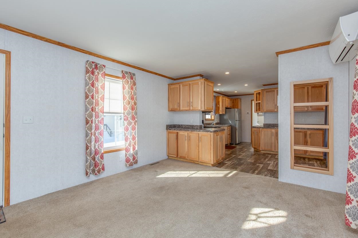 Concord, New Hampshire 03303, United States, 2 Bedrooms Bedrooms, ,2 BathroomsBathrooms,Residential,Active,895