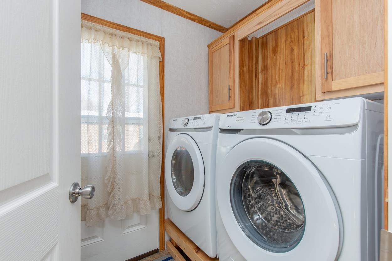 Concord, New Hampshire 03303, United States, 2 Bedrooms Bedrooms, ,2 BathroomsBathrooms,Residential,Active,895