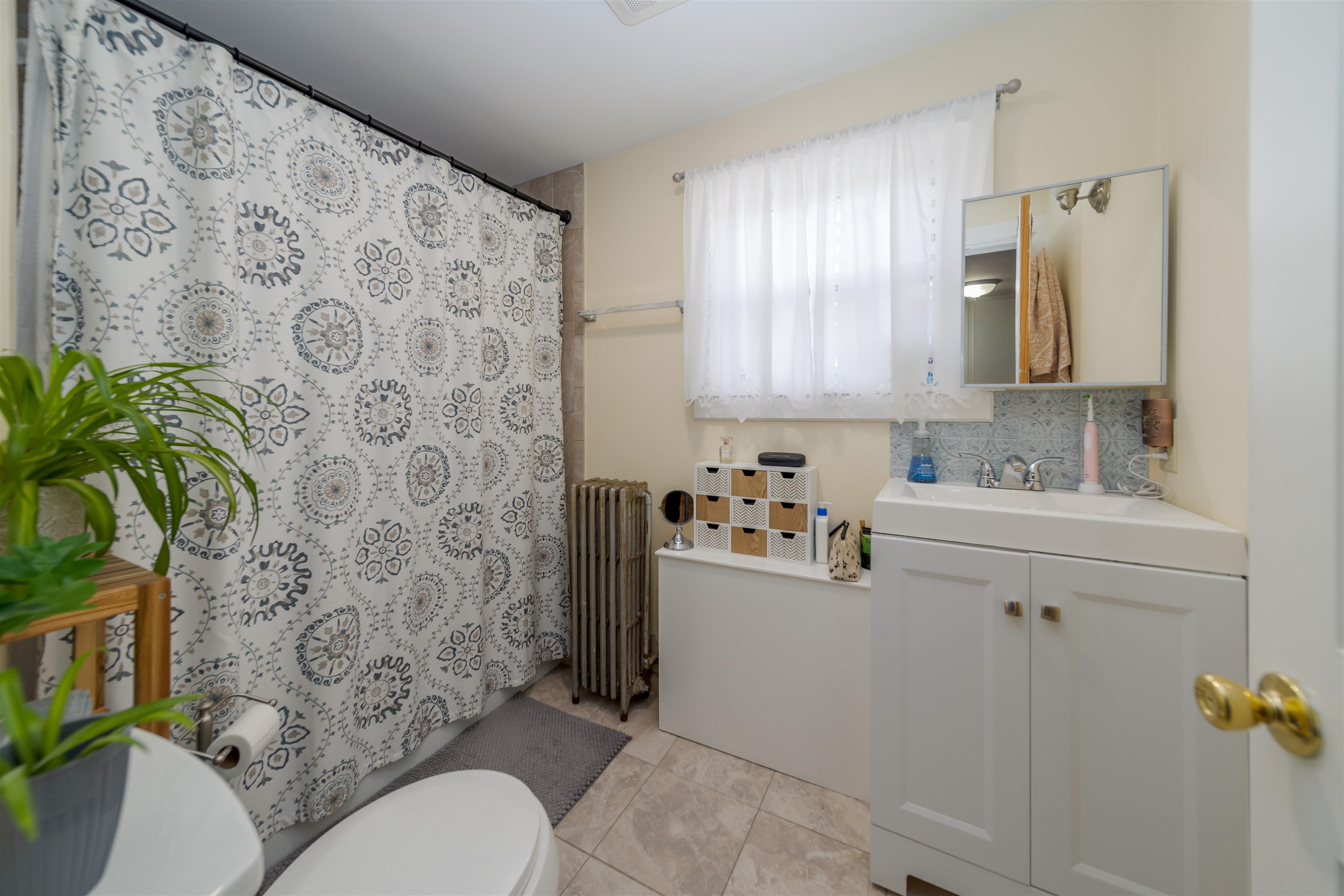 24 Eldridge Street 1-3