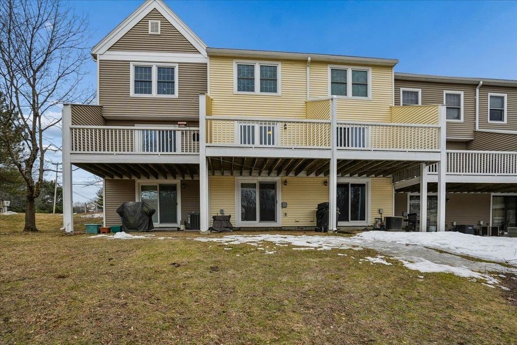 Photo of 417 Fox Hollow Way, Manchester, NH 03104 (MLS # 5080395)