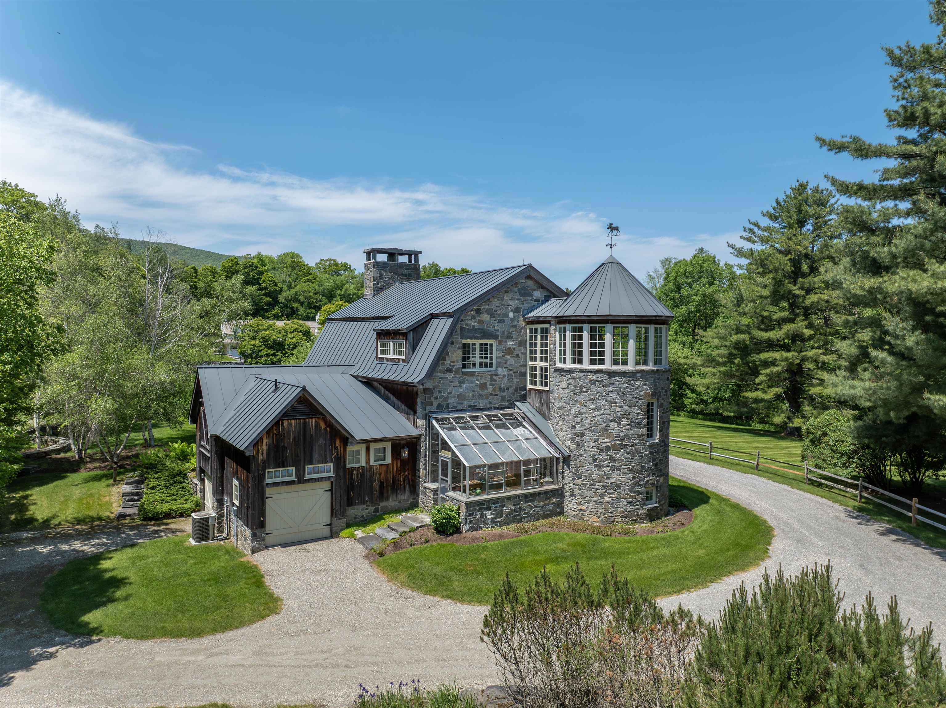 318 Spring Hill Lane