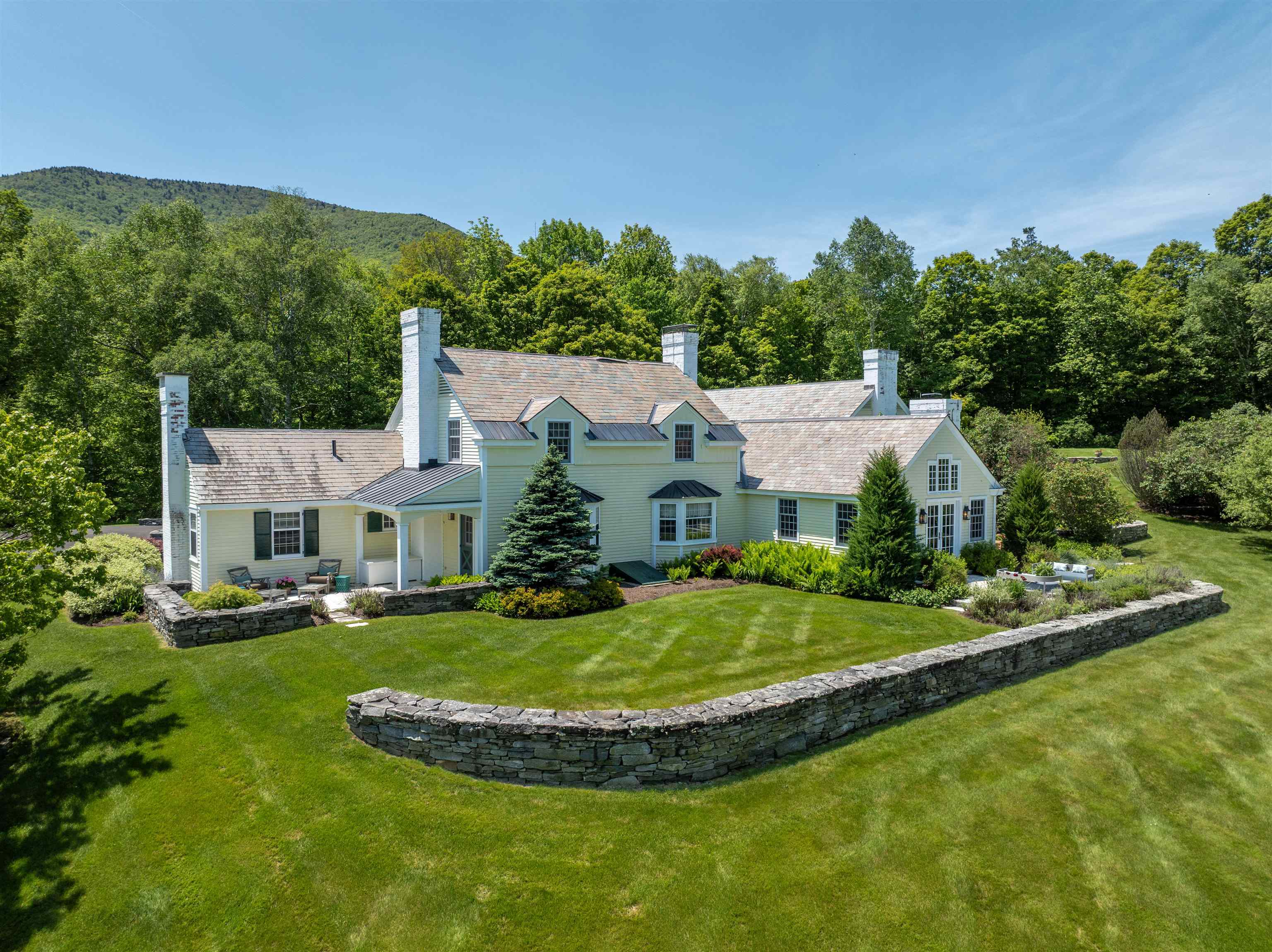 318 Spring Hill Lane