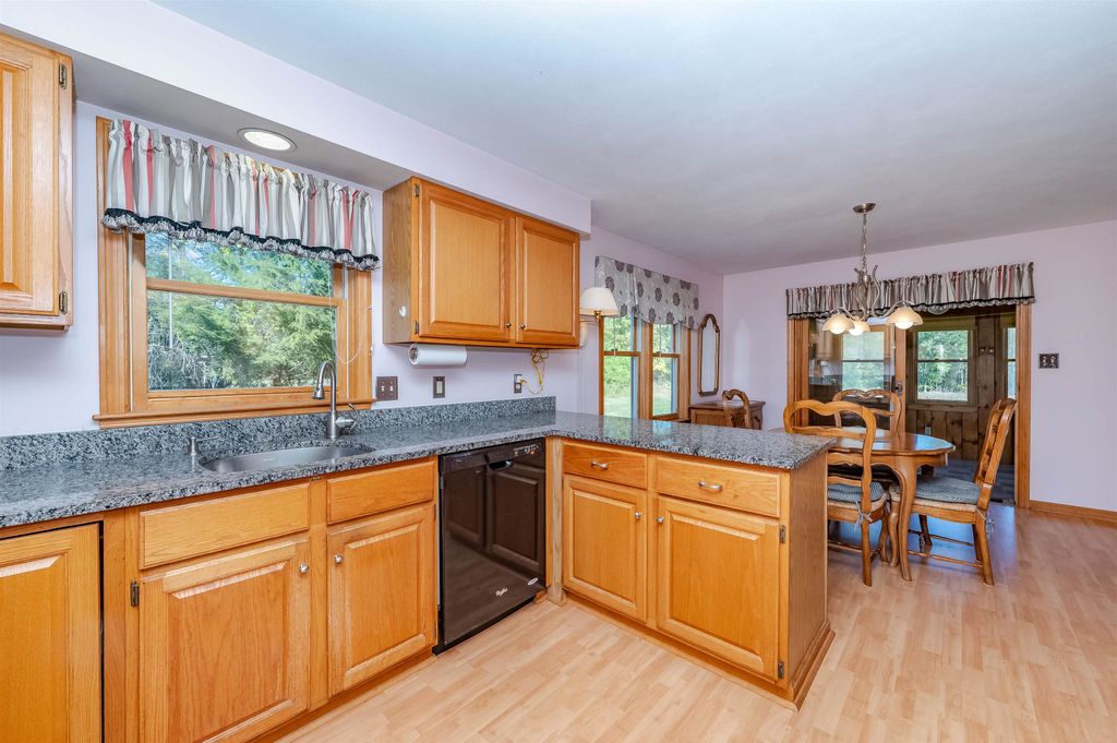 Photo of 115 Winnicutt Road, Stratham, NH 03885 (MLS # 5065447)