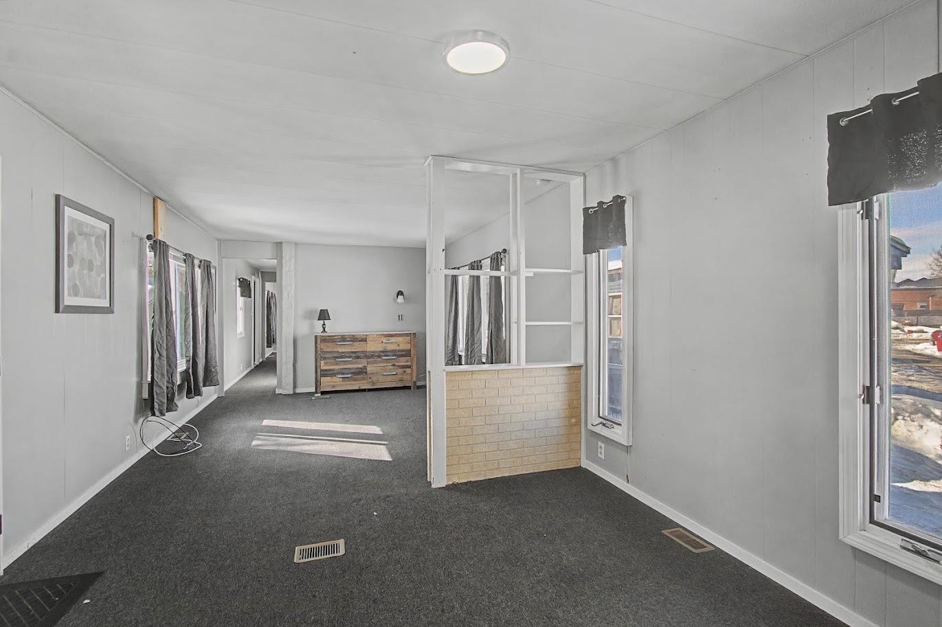 83 Camels Hump Avenue