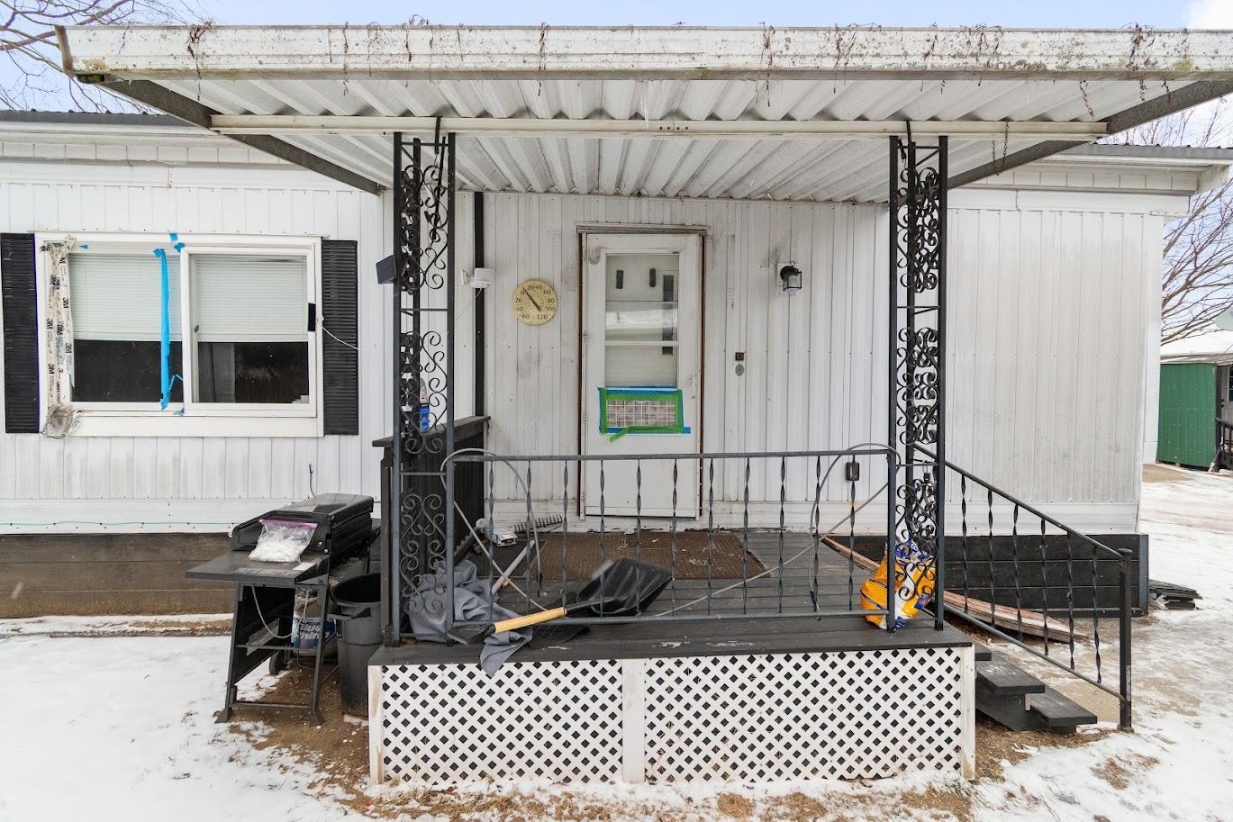 83 Camels Hump Avenue