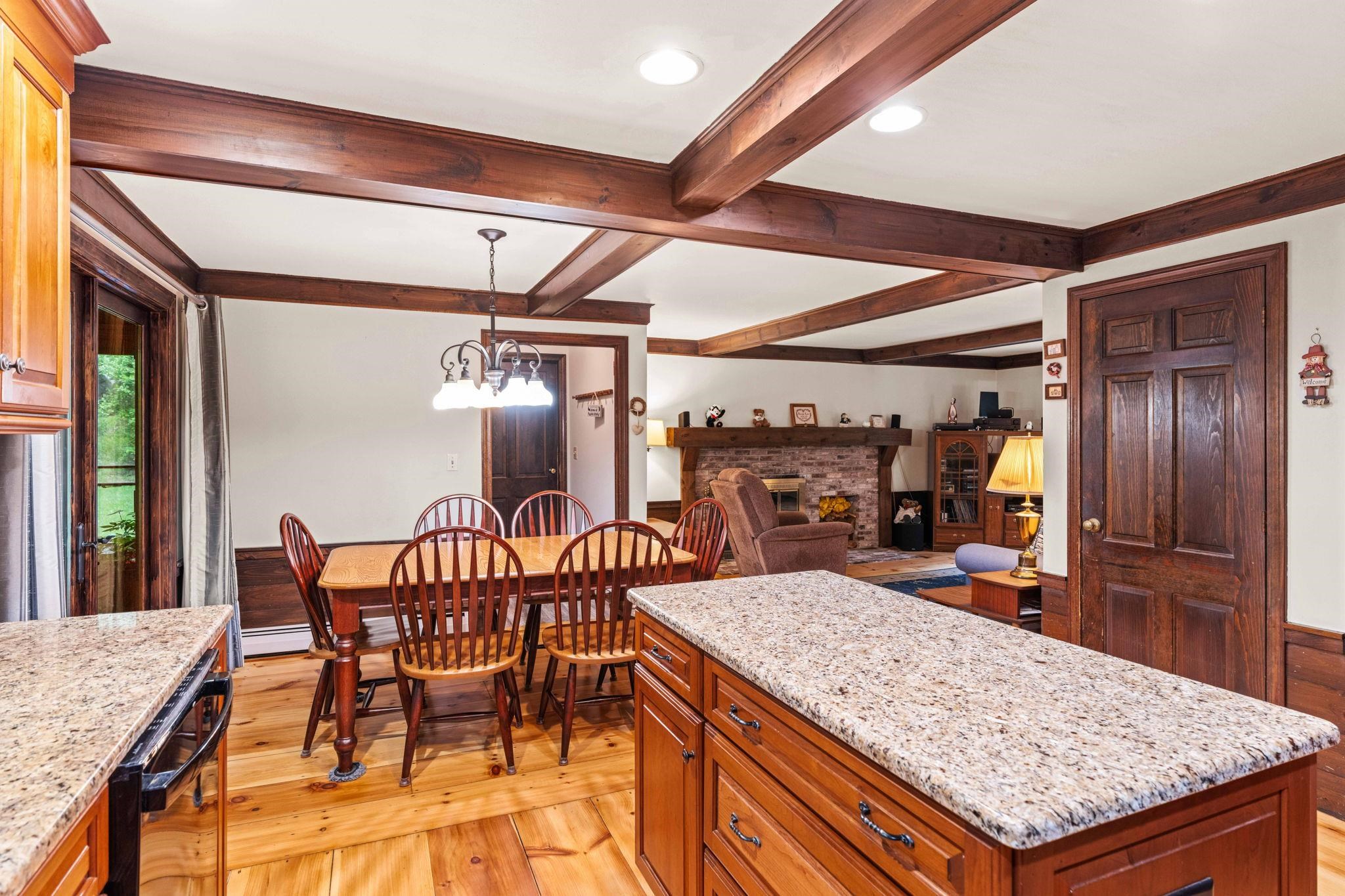 9 Candlewood Drive