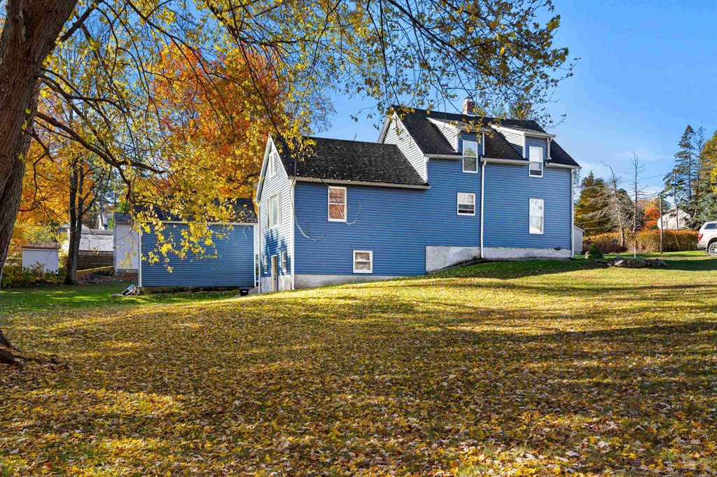 Photo of 12 Maplewood Avenue, Goffstown, NH 03045 (MLS # 5066901)