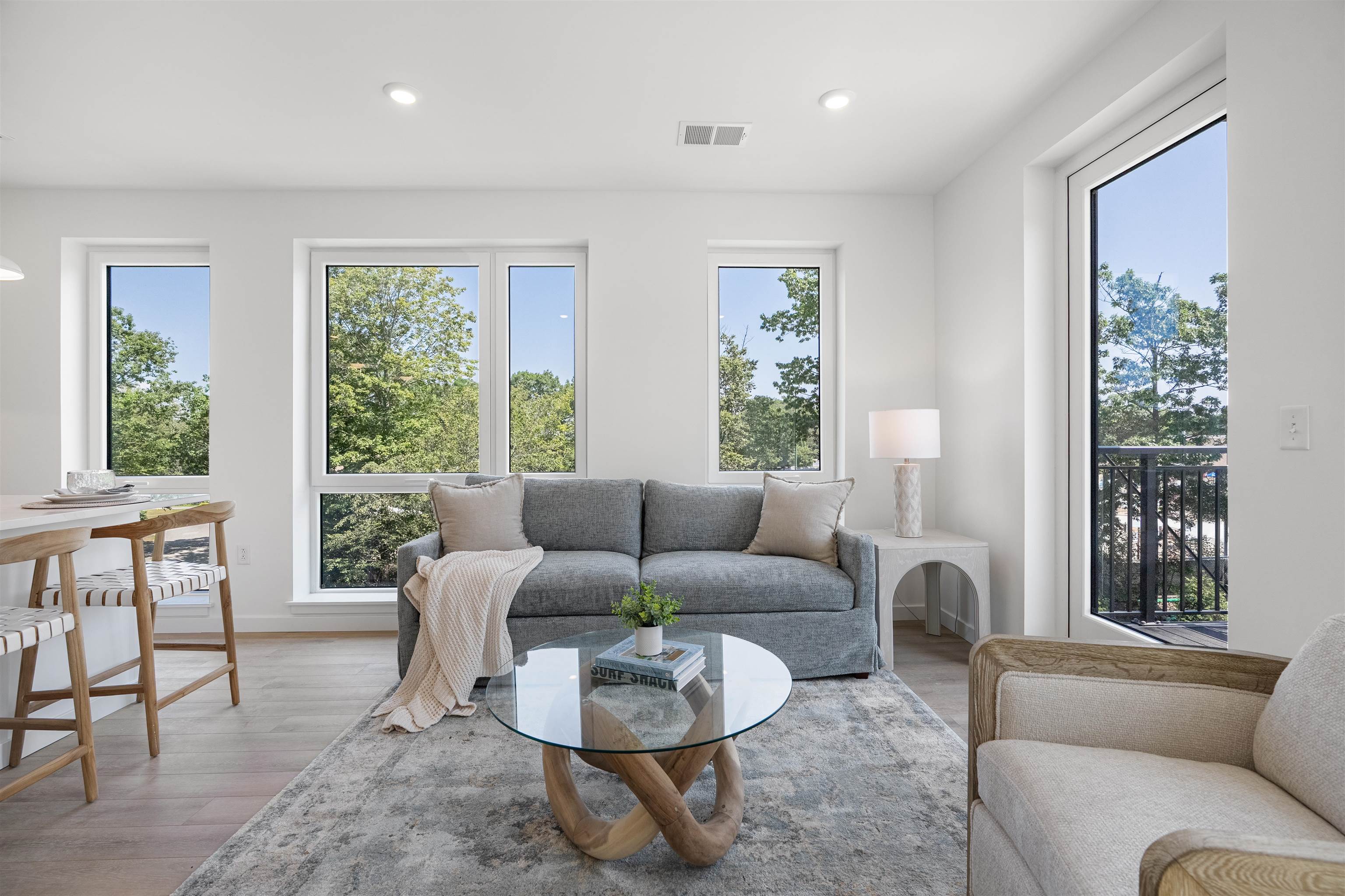 80 Constitution Avenue 323