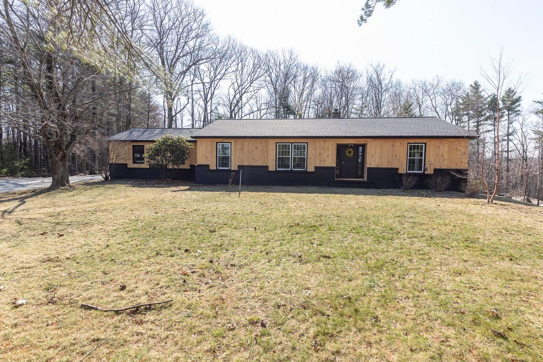 1322 Main Street