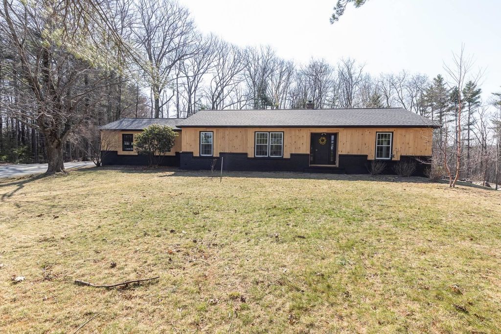 Photo of 1322 Main Street, Dublin, NH 03444 (MLS # 5074774)