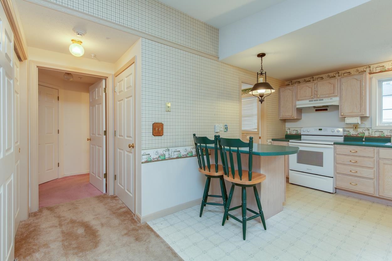 Londonderry, New Hampshire 03053, United States, 1 Bedroom Bedrooms, ,2 BathroomsBathrooms,Residential,Pending,106952