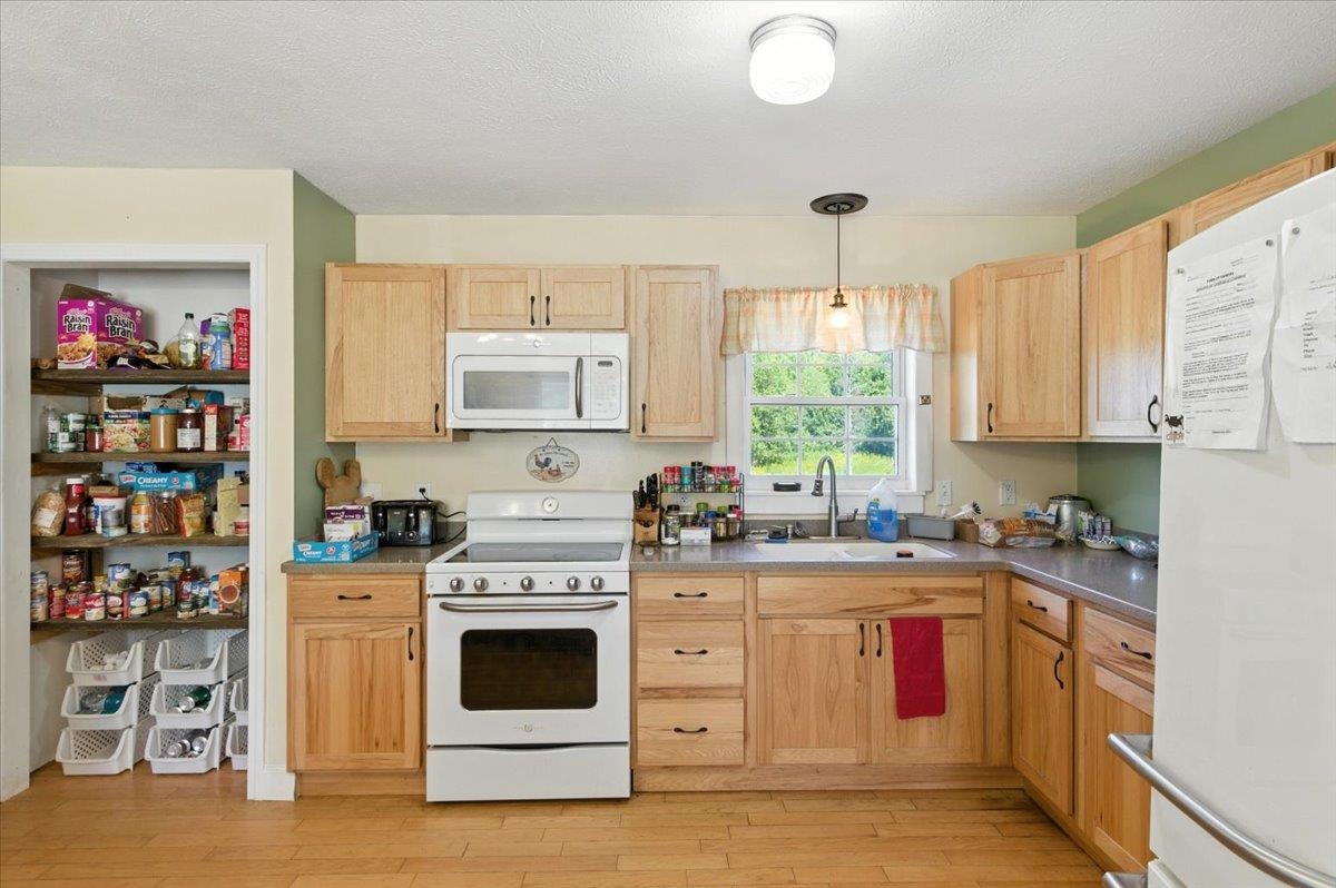 63 Cherrierville Road