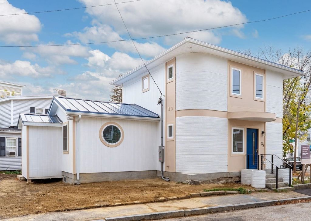 Photo of 32 JANE Street, Manchester, NH 03104 (MLS # 5067530)