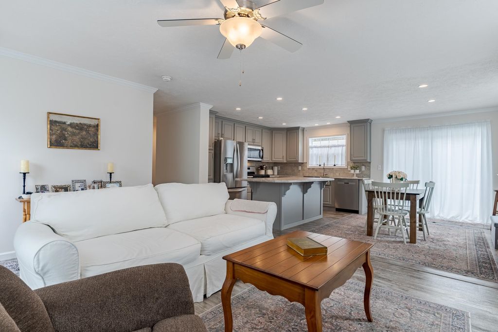 Photo of 104 Robin Hood Drive, Exeter, NH 03833 (MLS # 5084244)