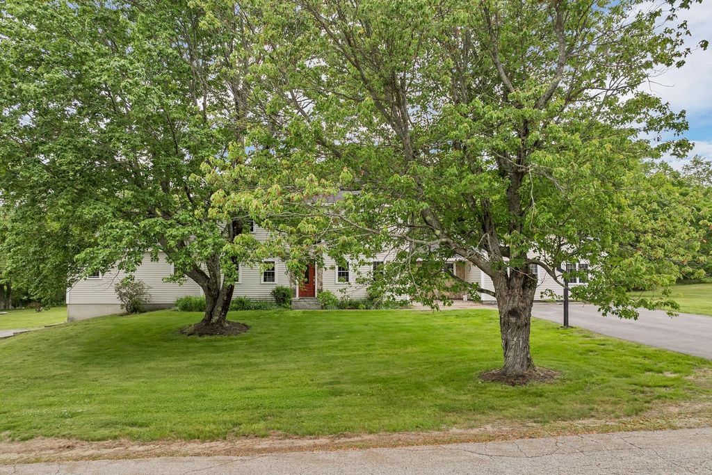 Photo of 26 Hilltop Drive, Wakefield, NH 03872 (MLS # 5074178)