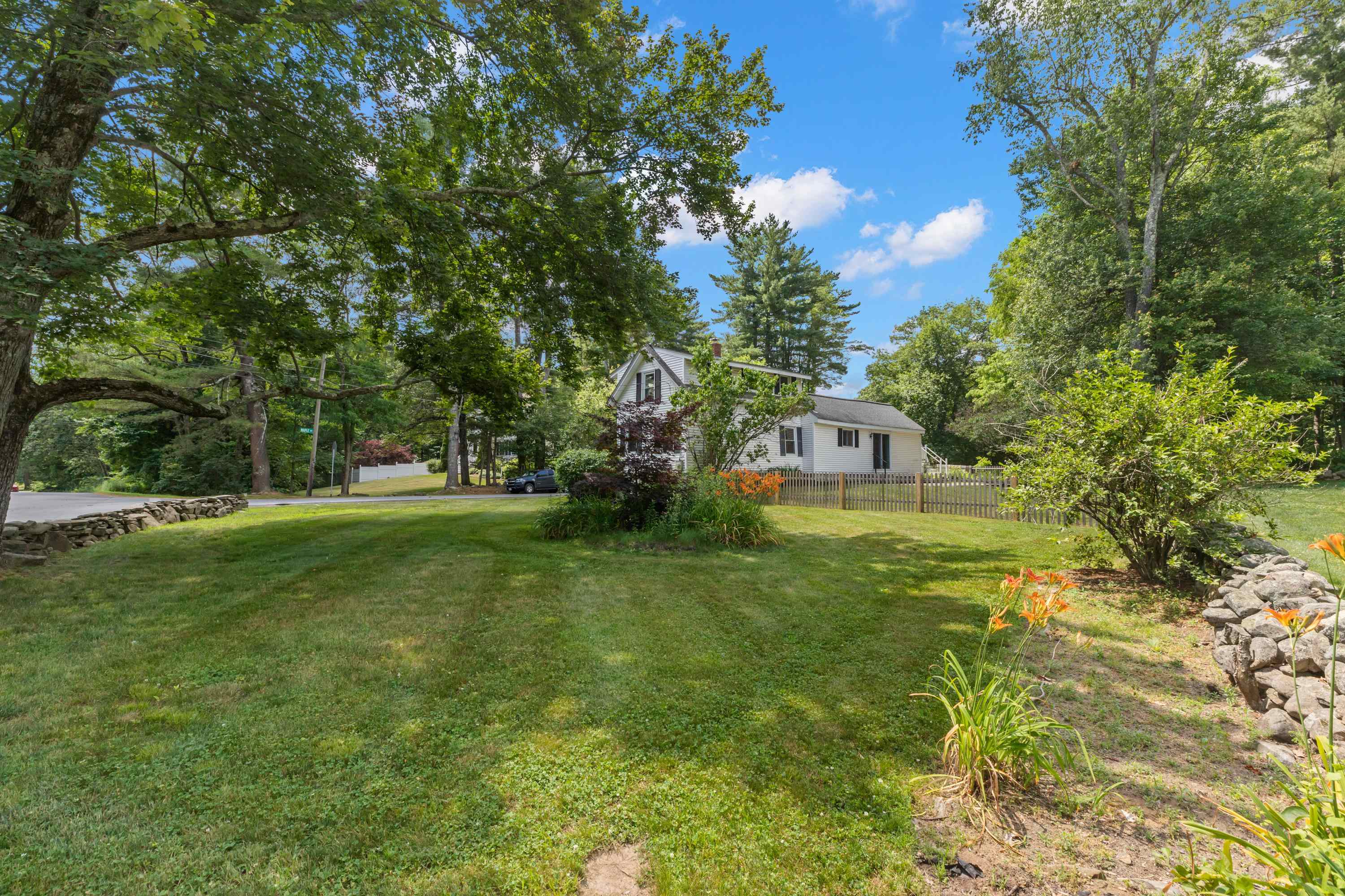 1 Maple Avenue