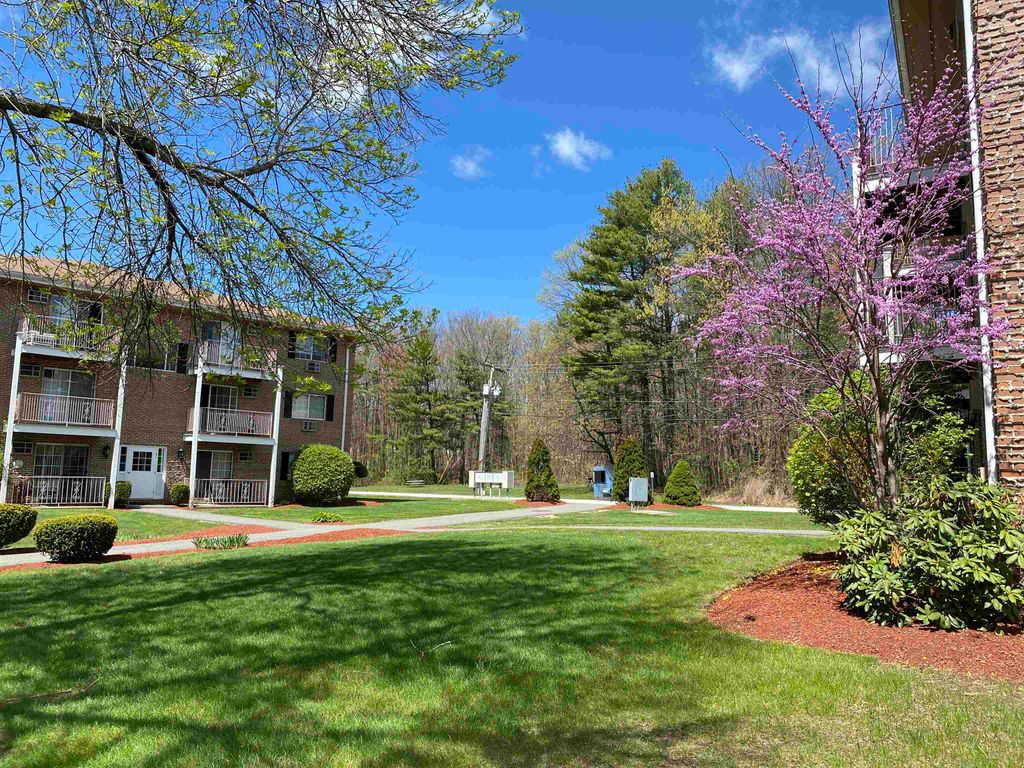 Photo of 383 Huse Road #06, Manchester, NH 03103 (MLS # 5065716)
