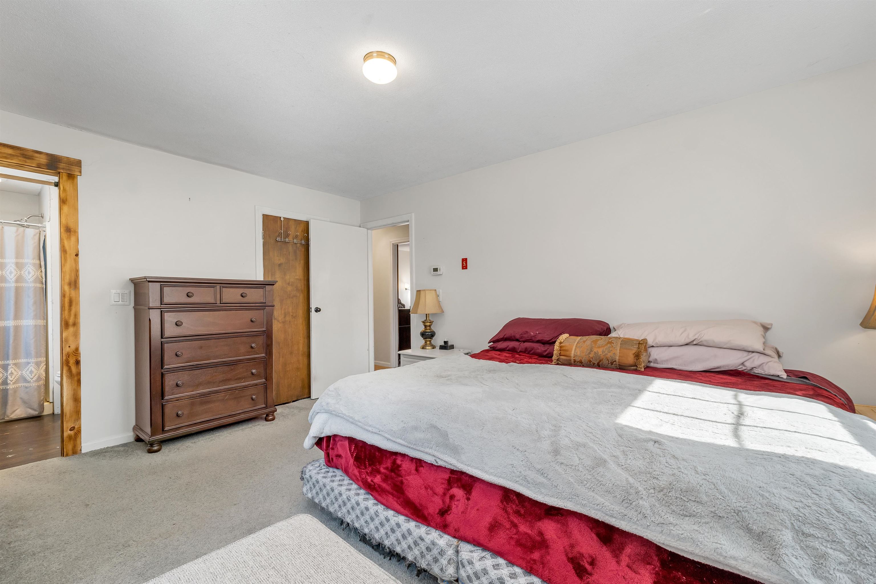 Candia, New Hampshire 03034, United States, 3 Bedrooms Bedrooms, ,3 BathroomsBathrooms,Residential,Pending,87839