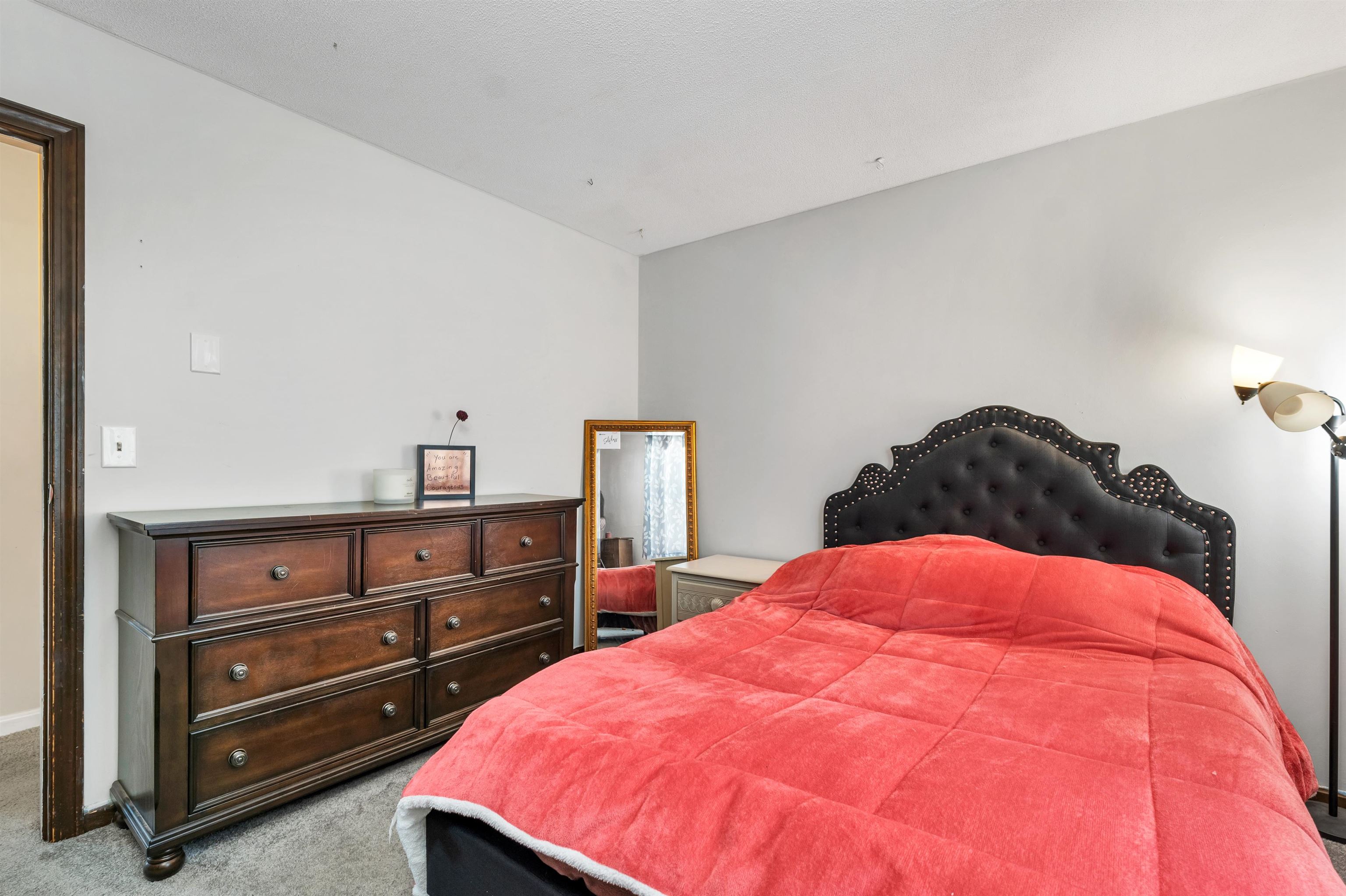 Candia, New Hampshire 03034, United States, 3 Bedrooms Bedrooms, ,3 BathroomsBathrooms,Residential,Pending,87839