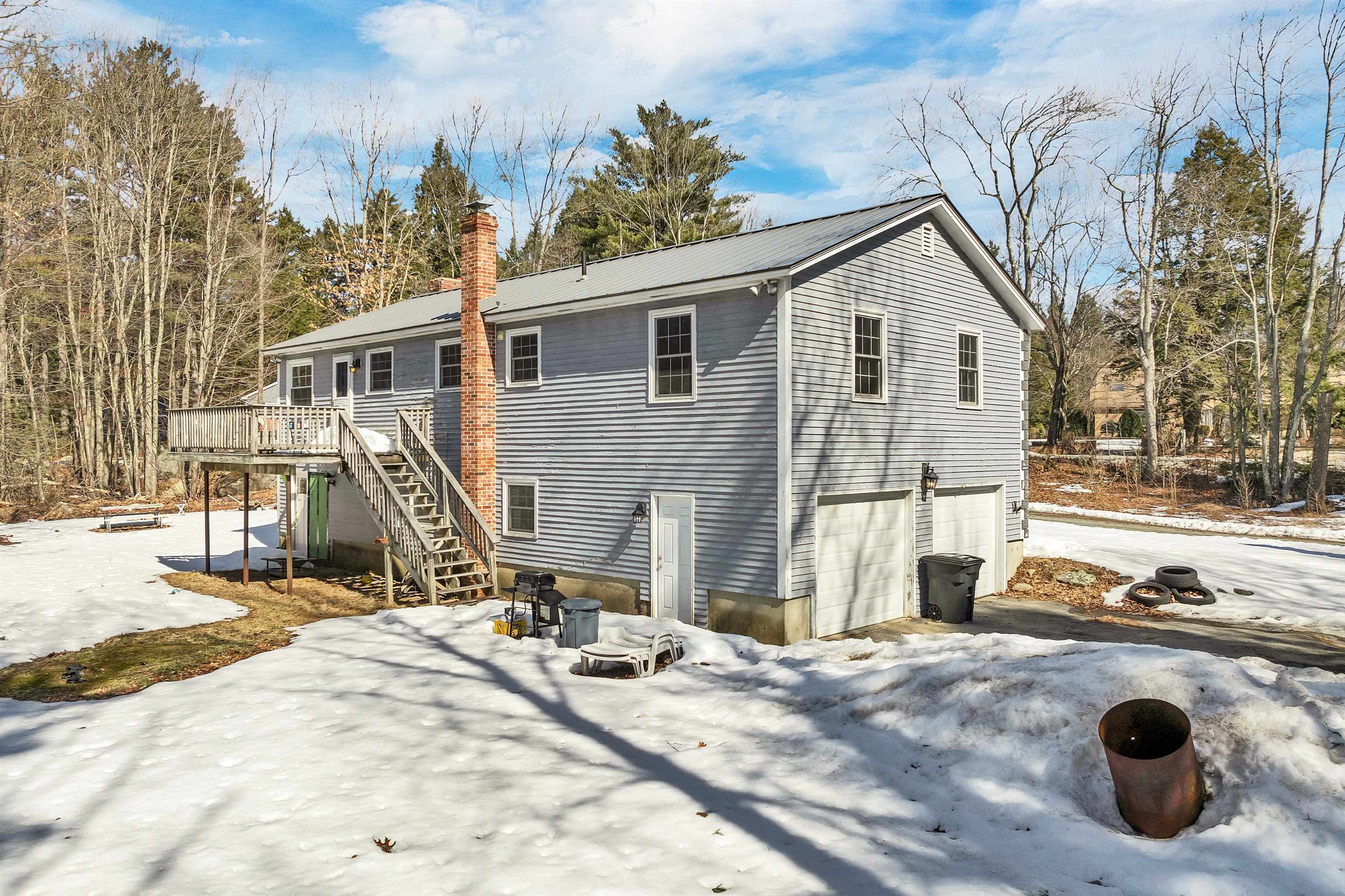 Candia, New Hampshire 03034, United States, 3 Bedrooms Bedrooms, ,3 BathroomsBathrooms,Residential,Pending,87839