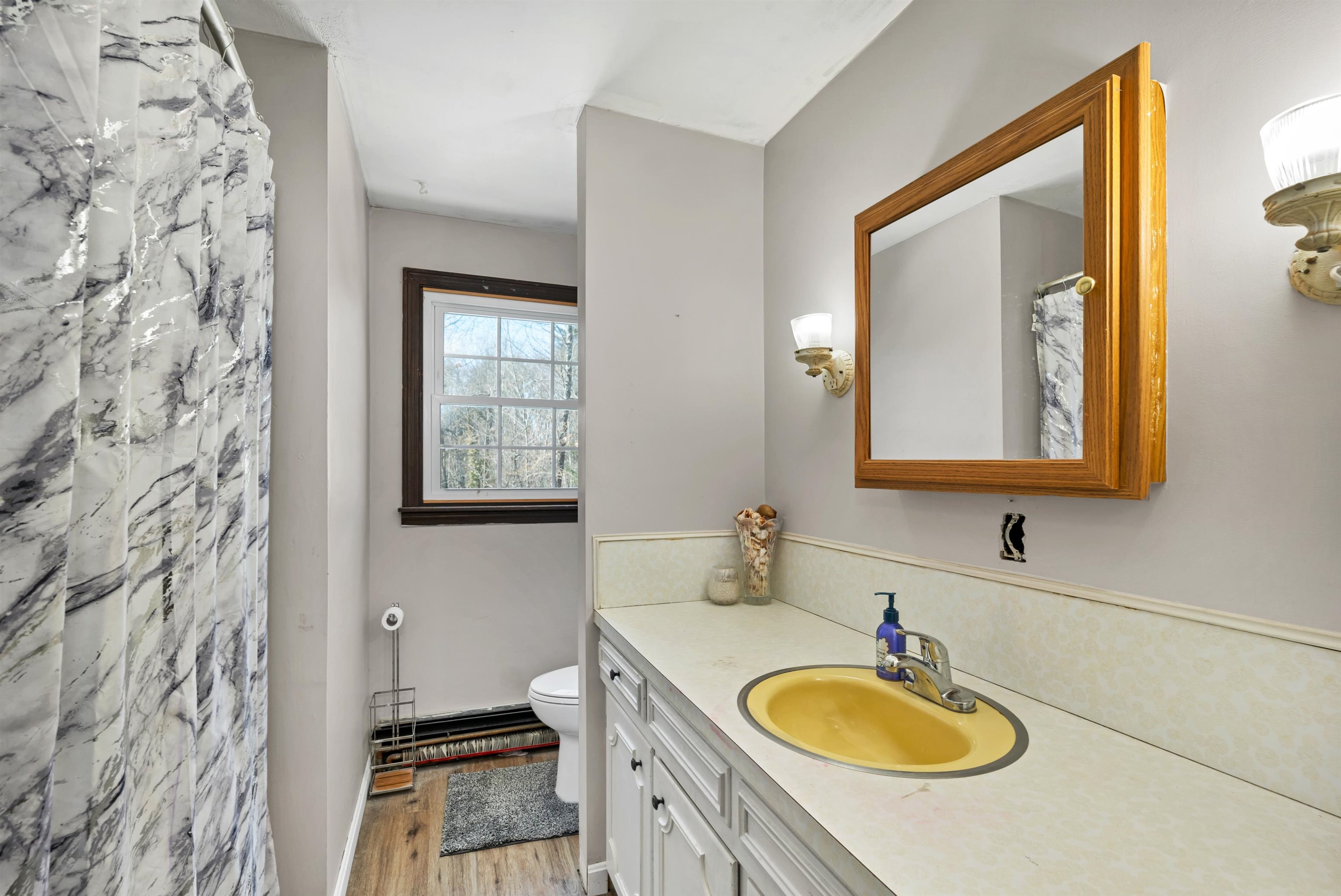 Candia, New Hampshire 03034, United States, 3 Bedrooms Bedrooms, ,3 BathroomsBathrooms,Residential,Pending,87839