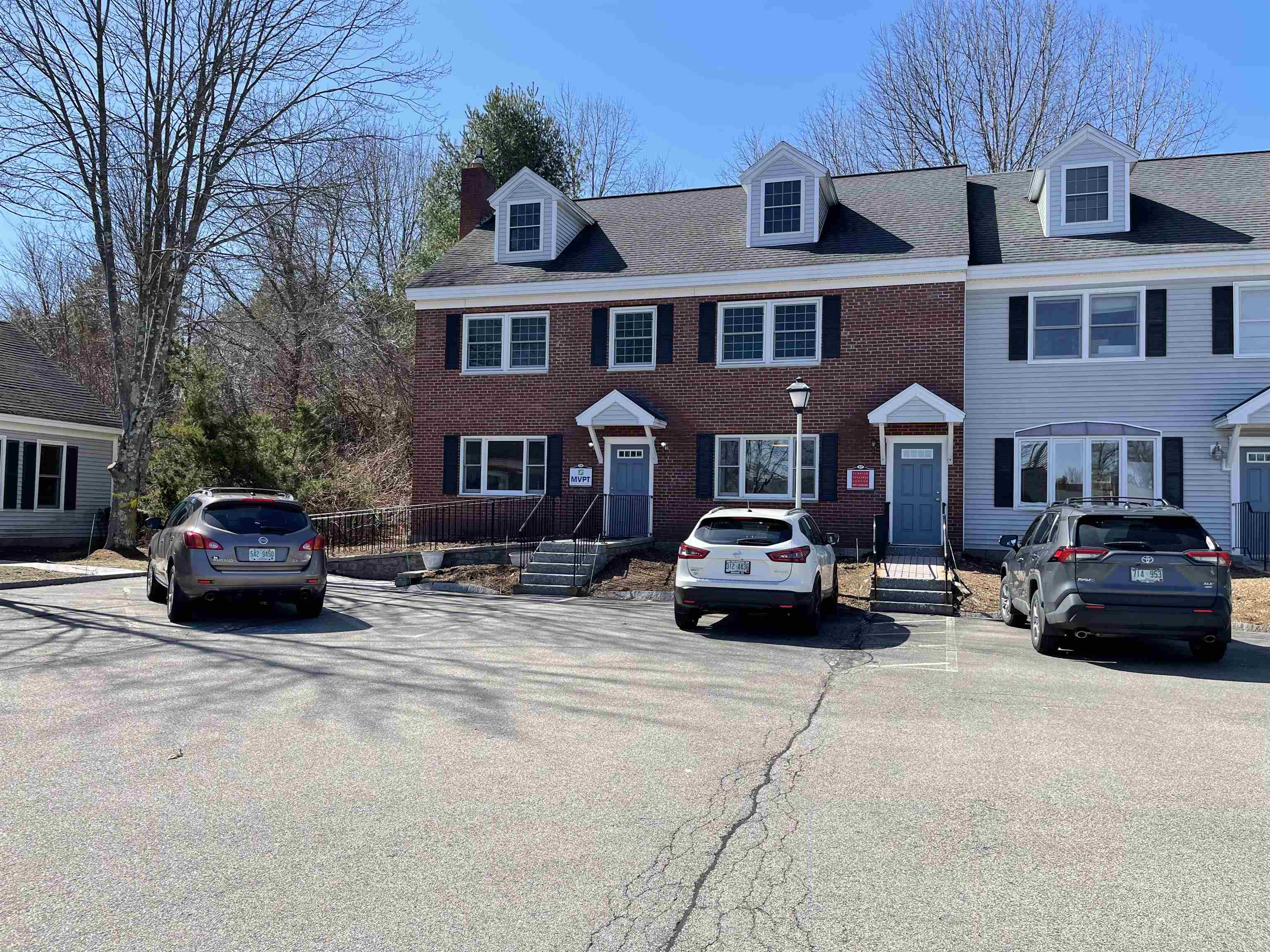 40 South River Road