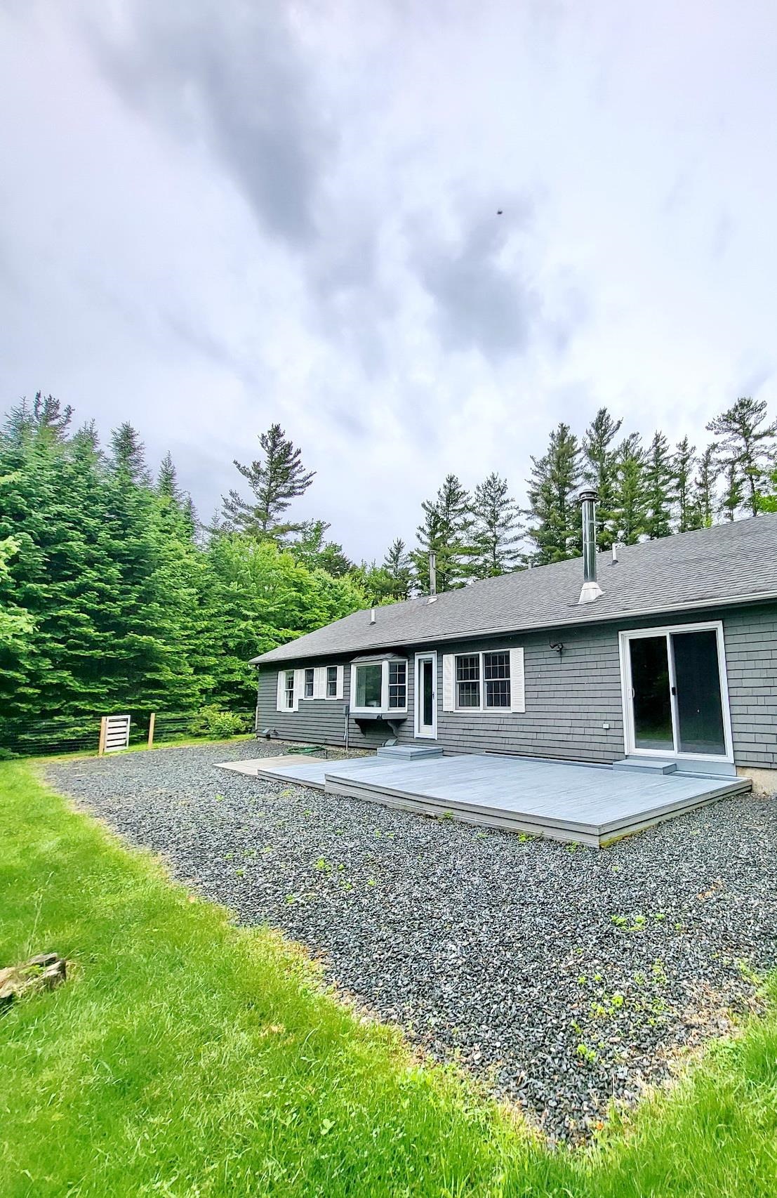 1470 Easton Valley Road