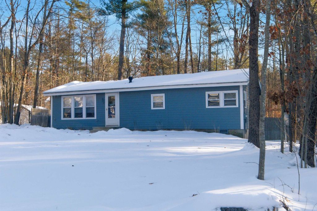 Photo of 12 Gary Road, Dunbarton, NH 03046 (MLS # 5071810)