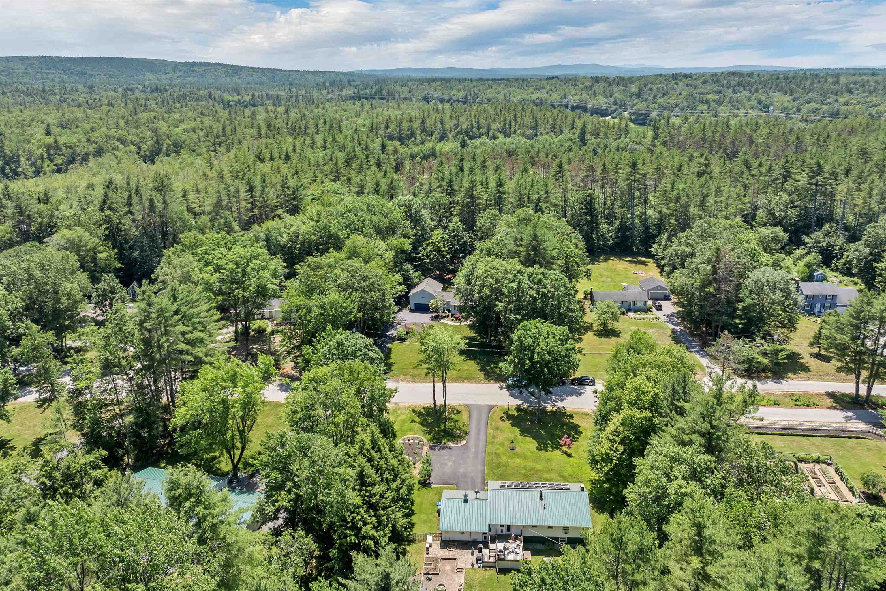 Bow, New Hampshire 03304, United States, 2 Bedrooms Bedrooms, ,2 BathroomsBathrooms,Residential,Pending,159219