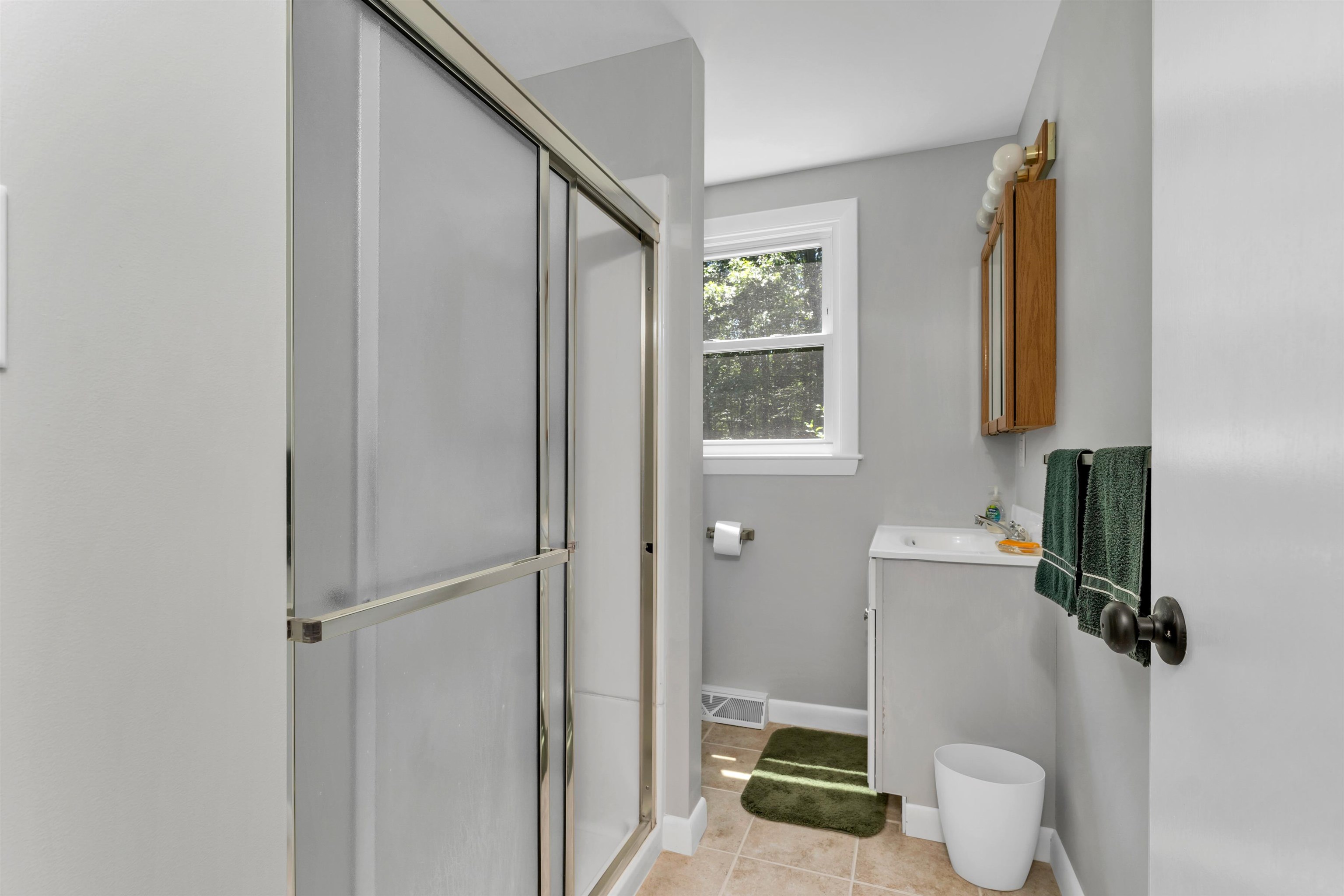 Bow, New Hampshire 03304, United States, 2 Bedrooms Bedrooms, ,2 BathroomsBathrooms,Residential,Pending,159219