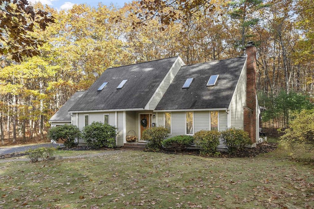 Photo of 21 Teague Drive, Salem, NH 03079 (MLS # 5067666)